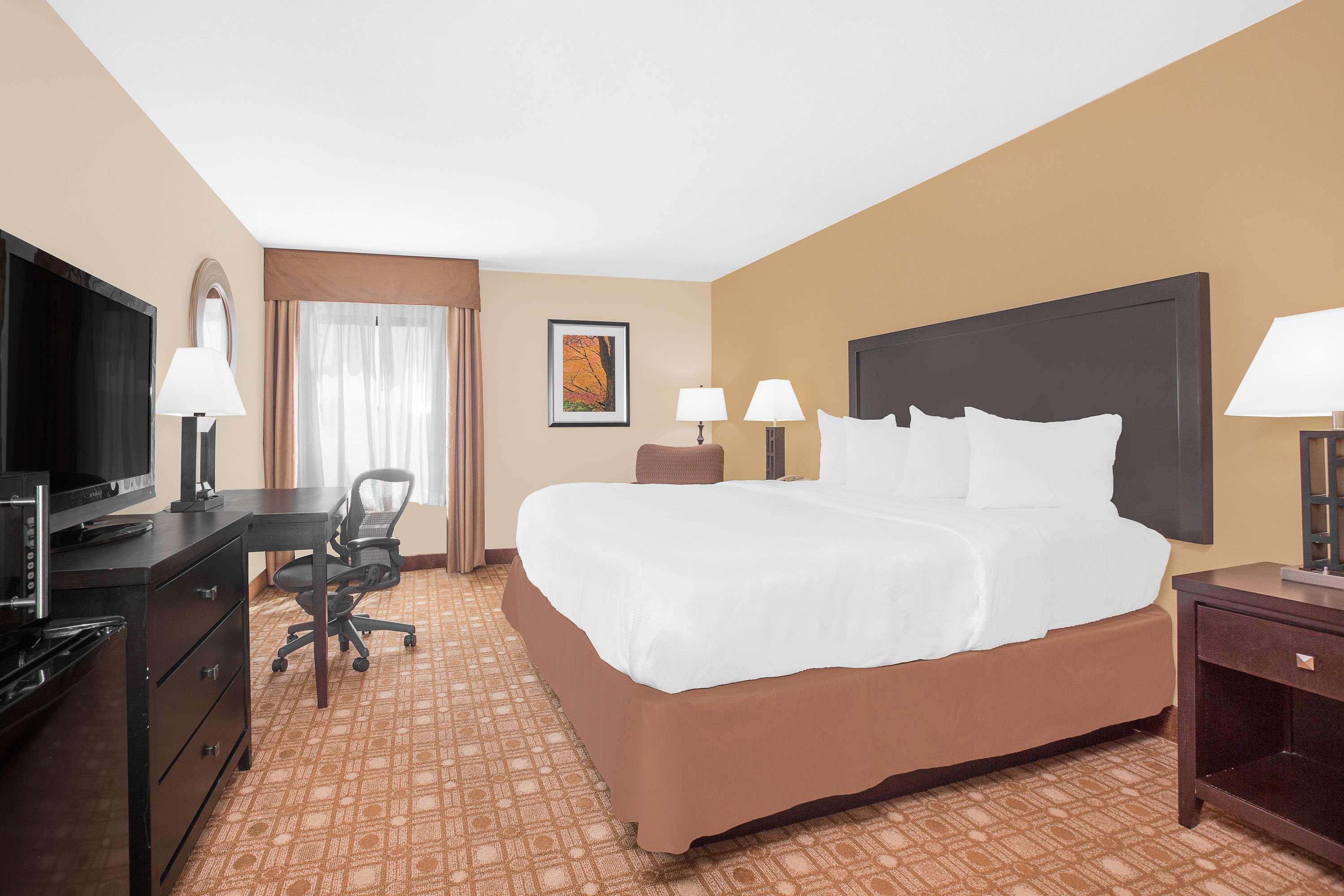 Baymont By Wyndham Augusta West Hotel Exterior foto